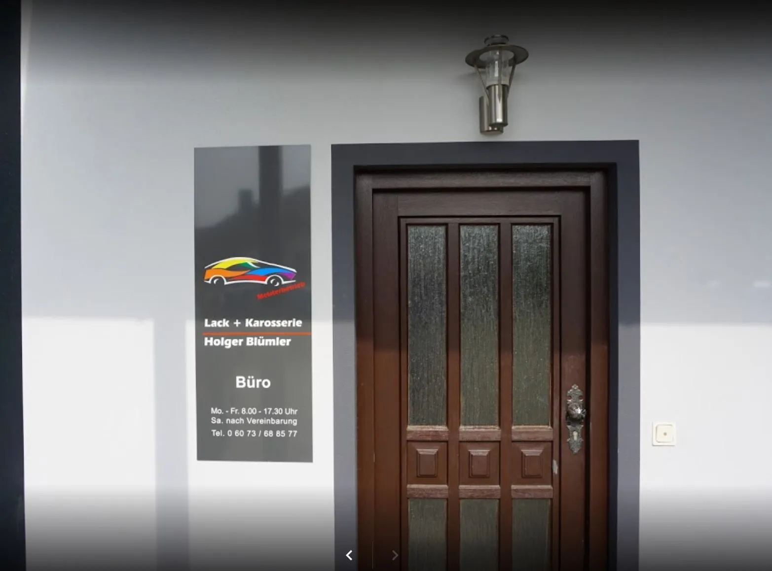Fahrzeuglackierung in der Autolackiererei BlĂĽmler